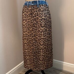 Ruth Animal Print Sequined Skirt with Jean trim. Size M